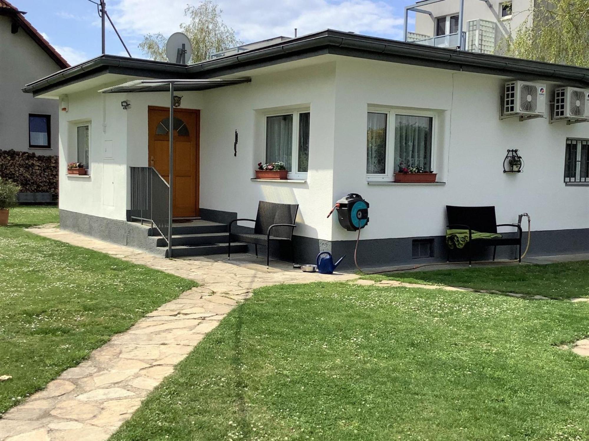 Holiday Home Bungalow Leopoldau By Interhome Vienna Exterior photo